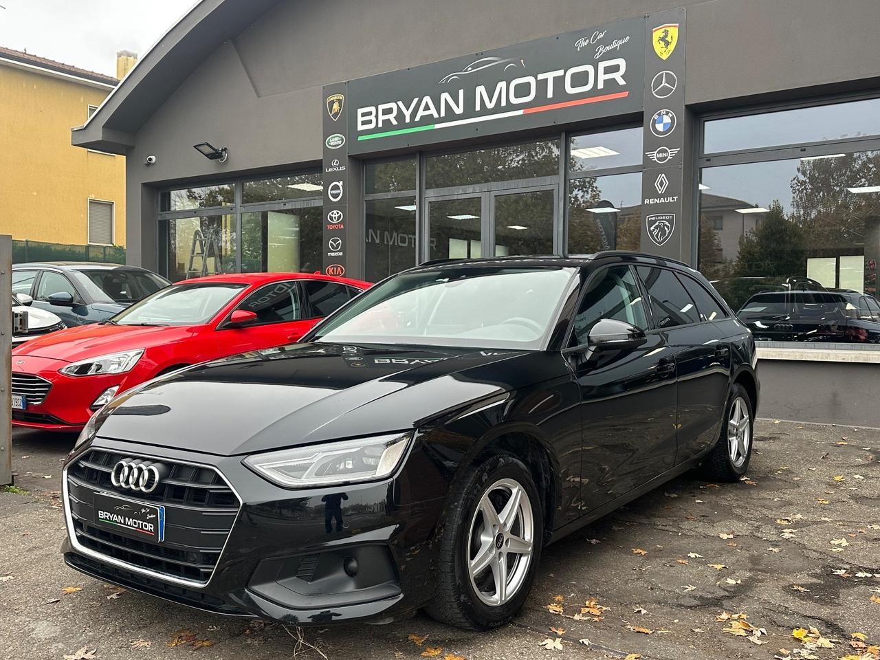 Audi A4 Avant 30 TDI/136 CV S tronic Business Advanced