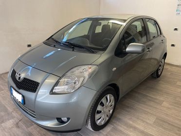 Toyota Yaris 1.3 5 porte 95.000 km! FULL OPTIONAL