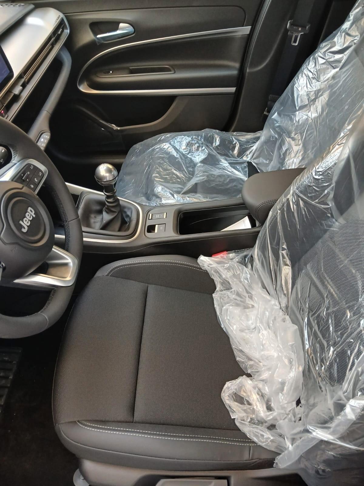 Jeep Avenger 1.2 Turbo 100 CV Summit