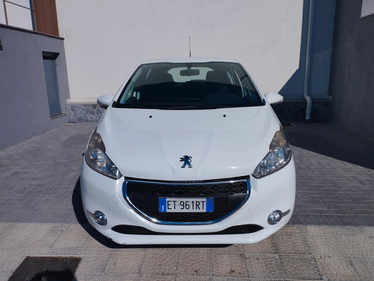Peugeot 208 1.4 HDi 68 CV 5 porte Active