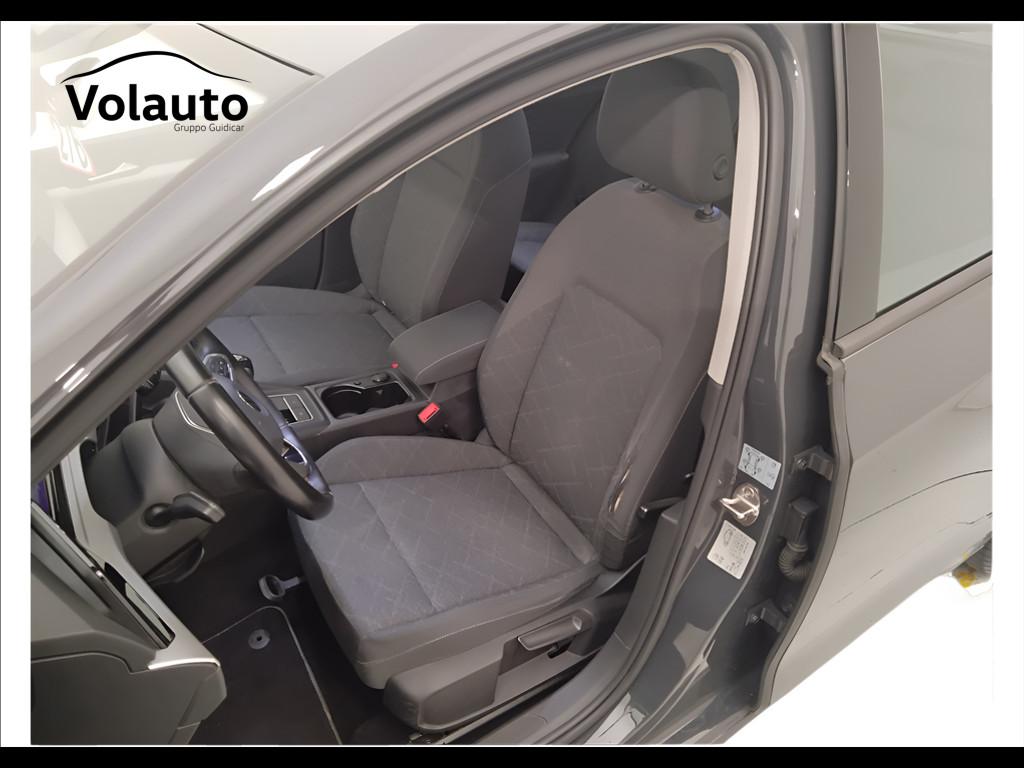 VOLKSWAGEN Golf VIII 2020 - Golf 1.0 tsi evo Life 110cv