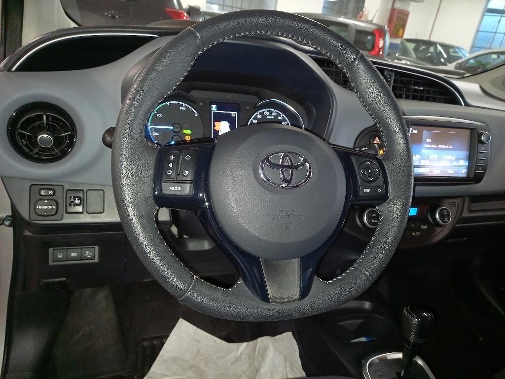 Toyota Yaris 1.5 Hybrid 5 porte Cool