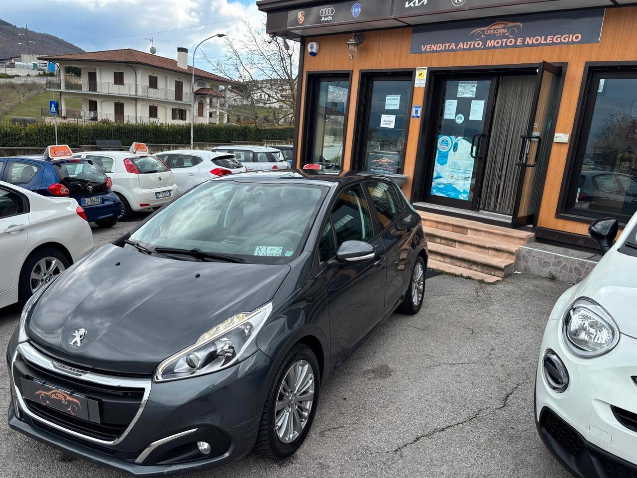 Peugeot 208 BlueHDi 75 5 porte Allure