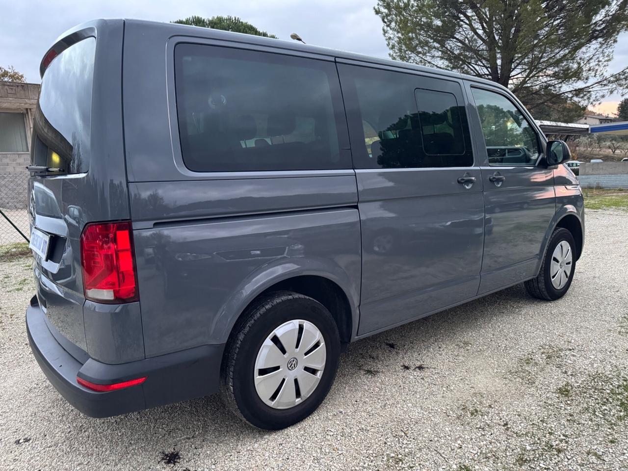 Volkswagen Caravelle 2.0 TDI 110CV 9 Posti Trendline