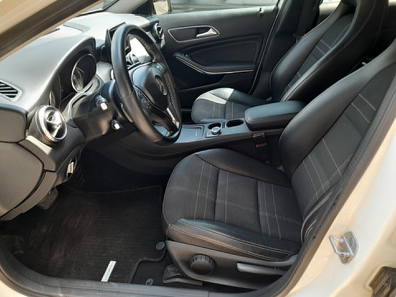 Mercedes-benz GLA 180 d Automatic Premium