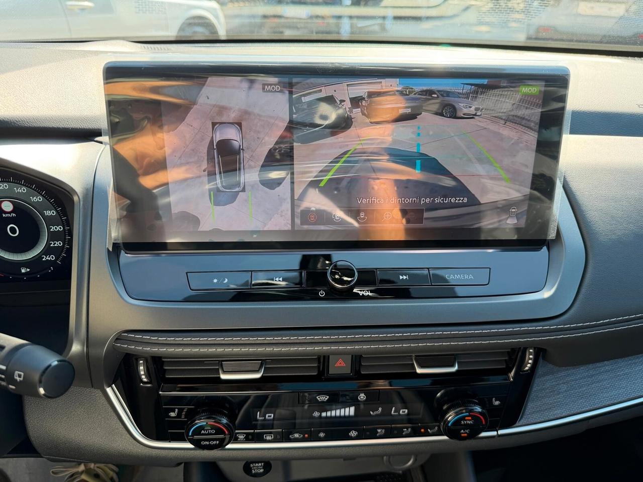 Nissan Qashqai MHEV 158 CV Tekna Tetto Pano. 19"