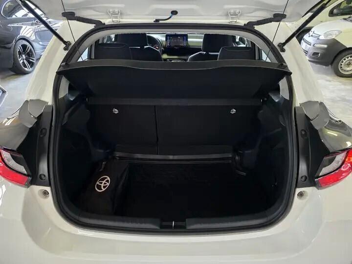 Toyota Yaris 1.5h hybrid AUTOCARRO N1 4 POSTI van automatica un