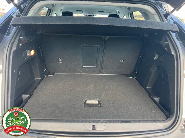 PEUGEOT 3008 BlueHDi 130 S&S Allure