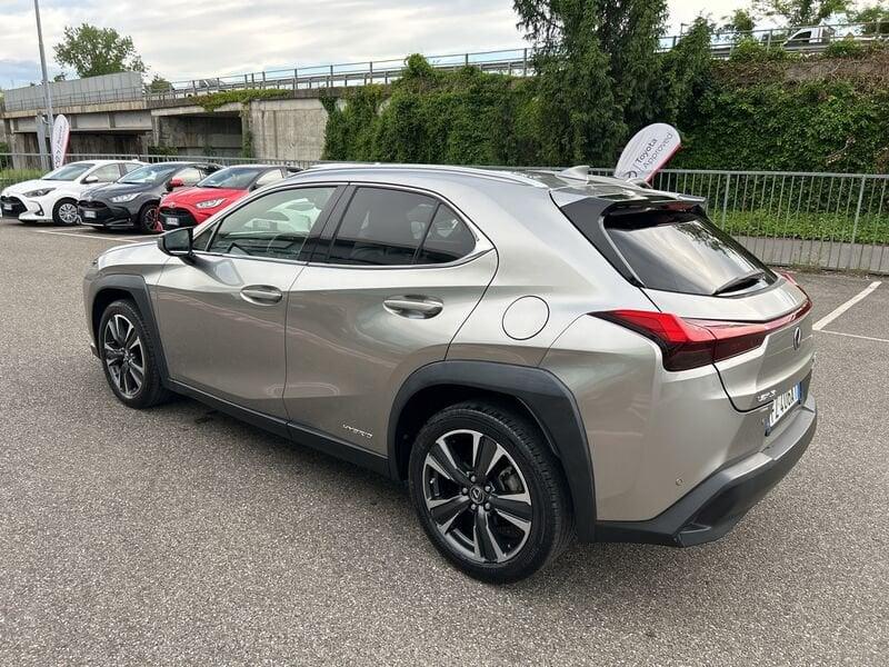 Lexus UX Hybrid Premium