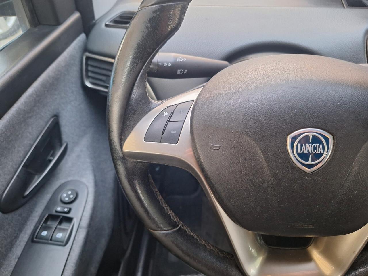 Lancia Ypsilon 1.2 69 CV 5 porte GPL Ecochic Gold