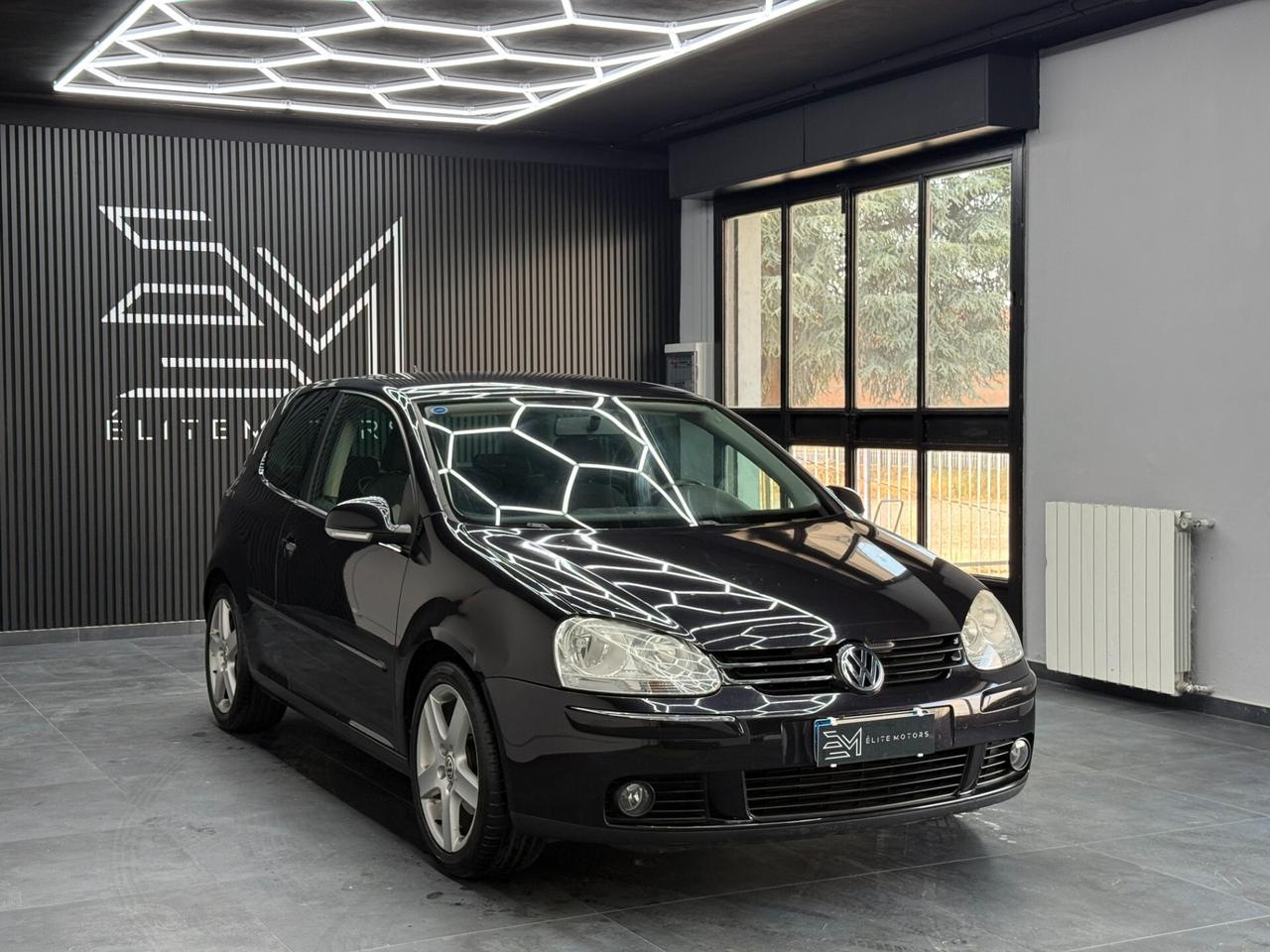 Volkswagen Golf 1.9 TDI 3p. Sportline