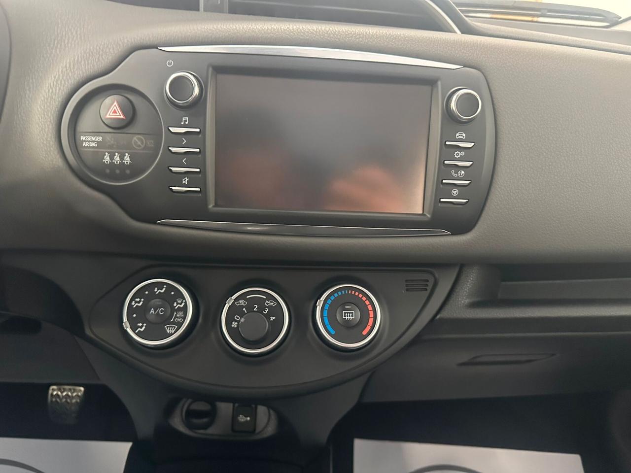 Toyota Yaris 1.0 72 CV 5 porte Lounge