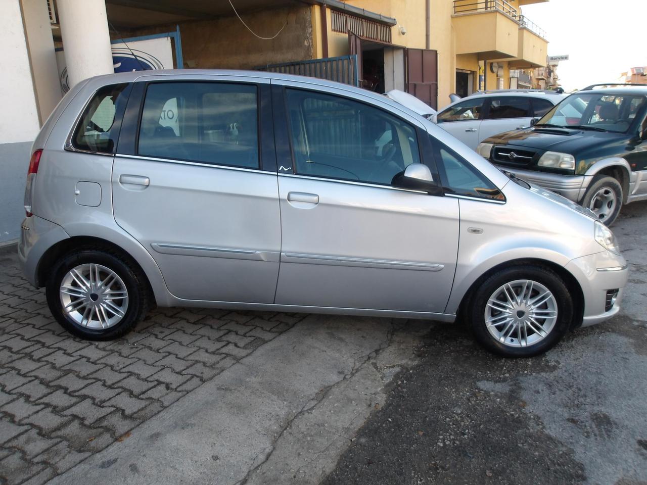 Lancia Musa 1.3 mjt Platinum c/sens.parc. s/TA