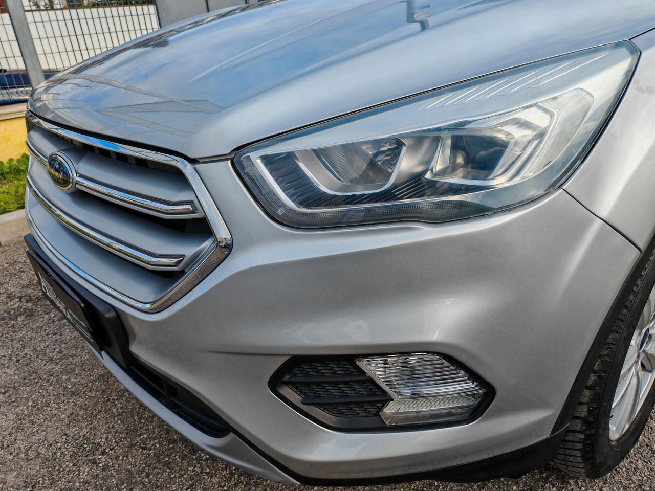 Ford Kuga 1.5 TDCI 120 CV 2WD Titanium 2018