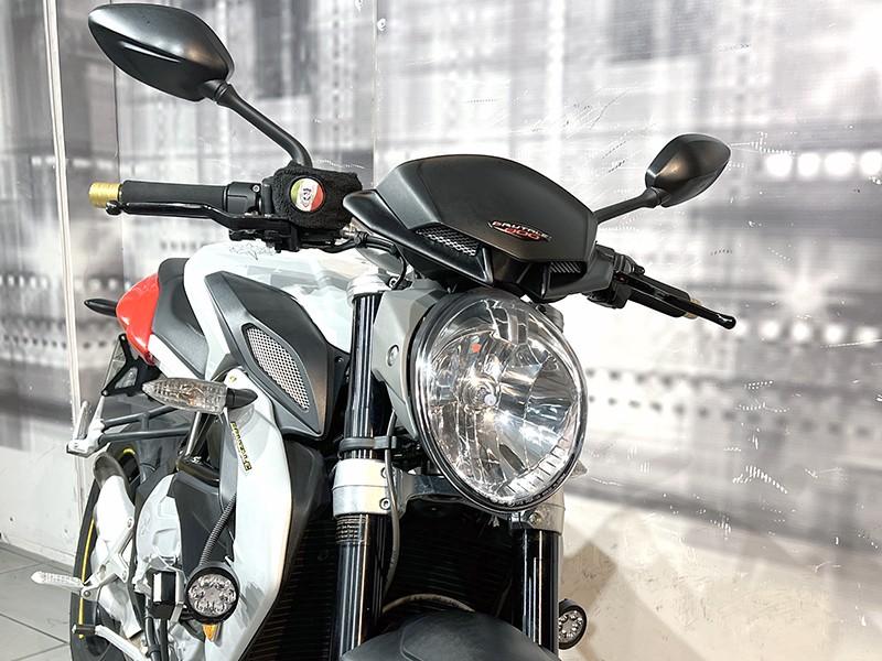 MV Agusta Brutale 800