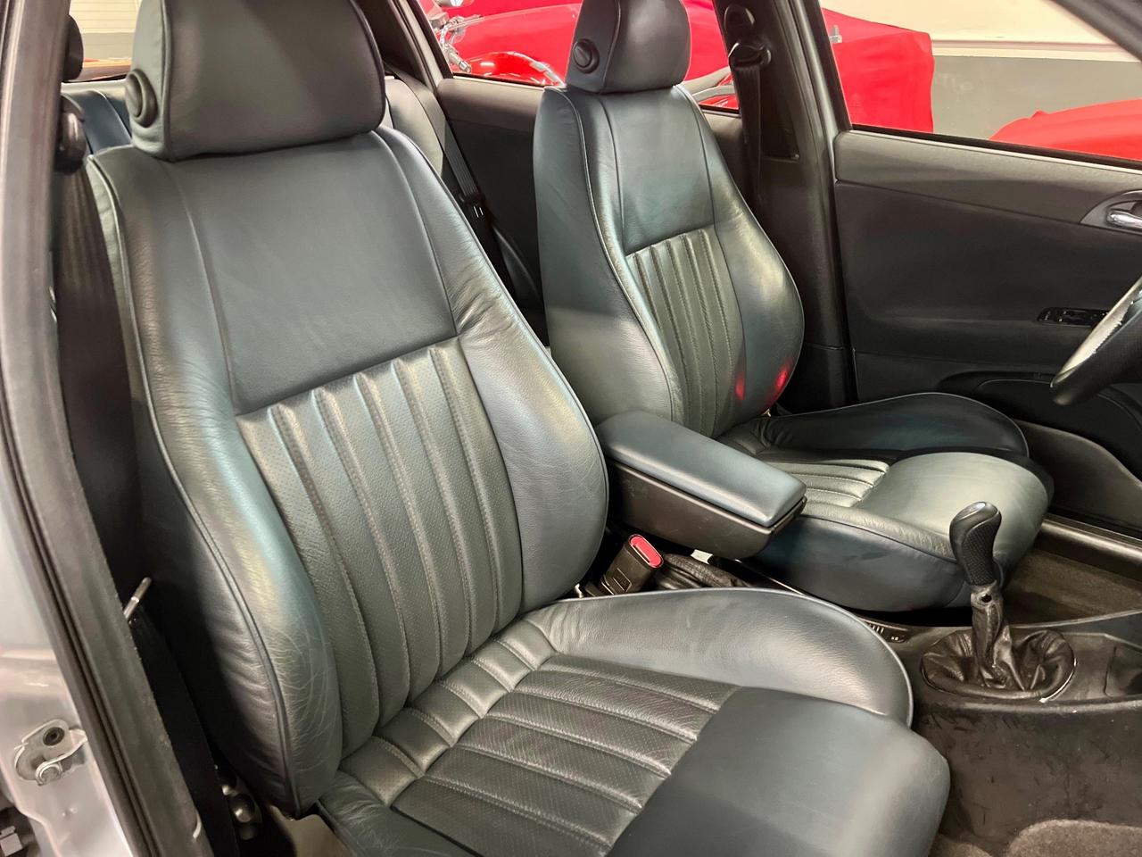 Alfa Romeo 147 1.6 16V Twin Spark Distinctive 5p