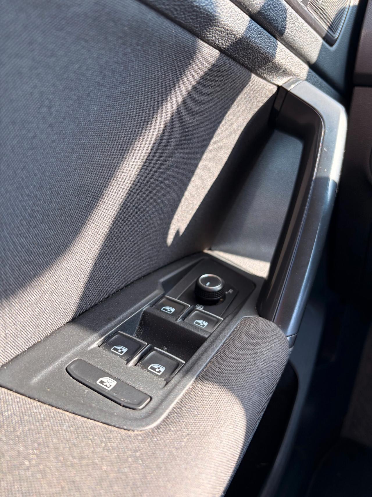 Volkswagen Tiguan 2.0 TDI SCR DSG Business BlueMotion Technology