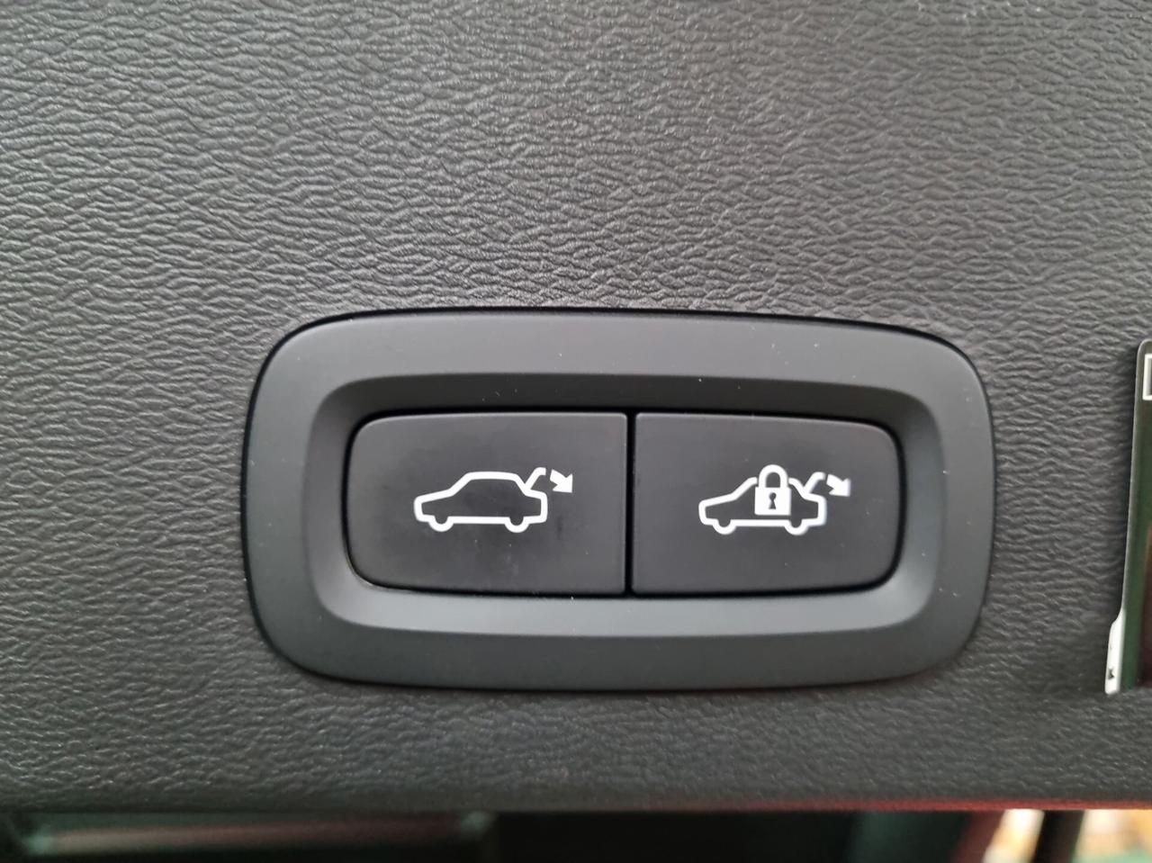 Volvo XC40 T4 Recharge Plug-in Hybrid Inscription Expression