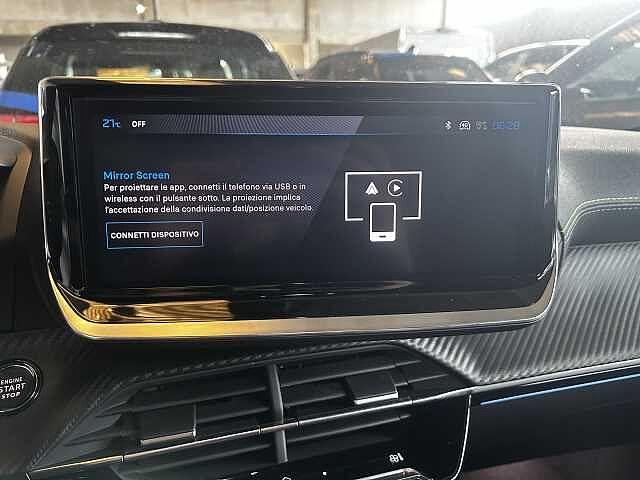 Peugeot 208 1.2 Hybrid 100cv E-DCS6 GT + NAVI KM ZERO