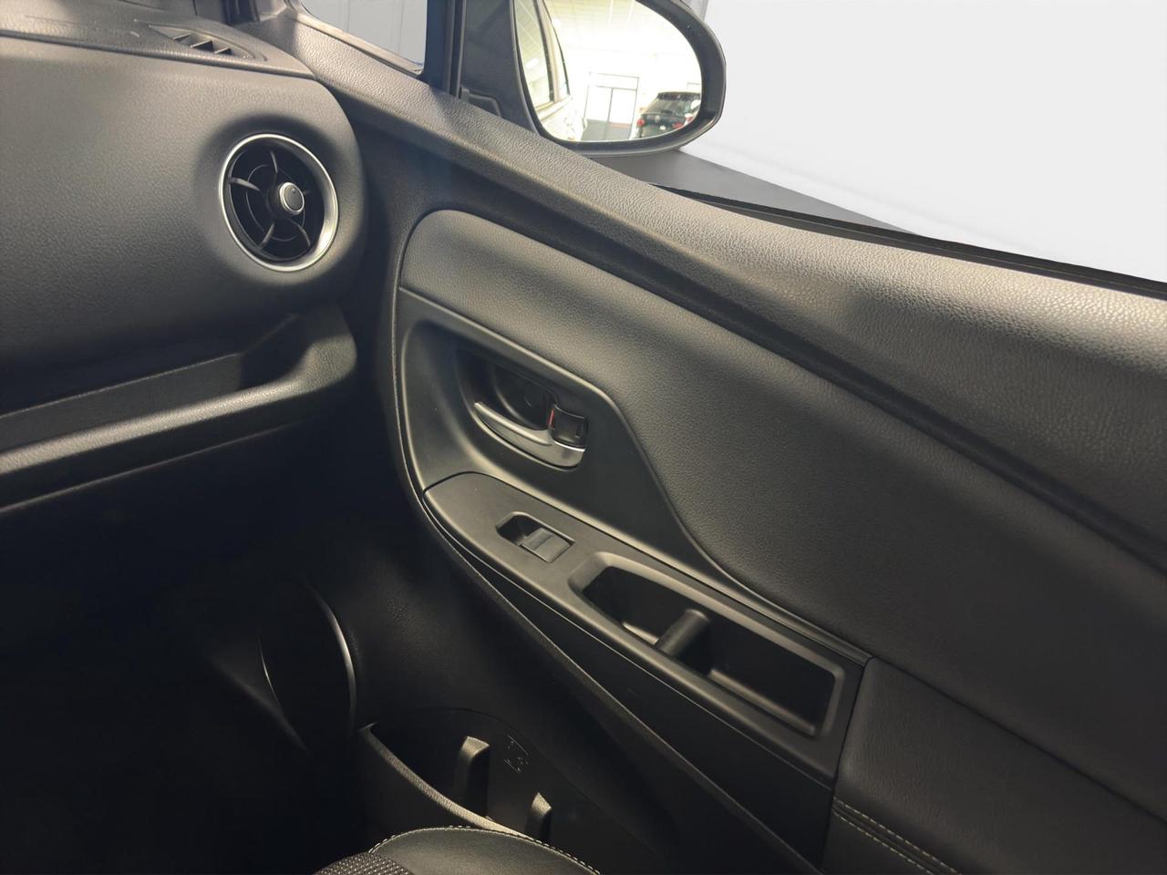 Toyota Yaris 5p 1.5h Style