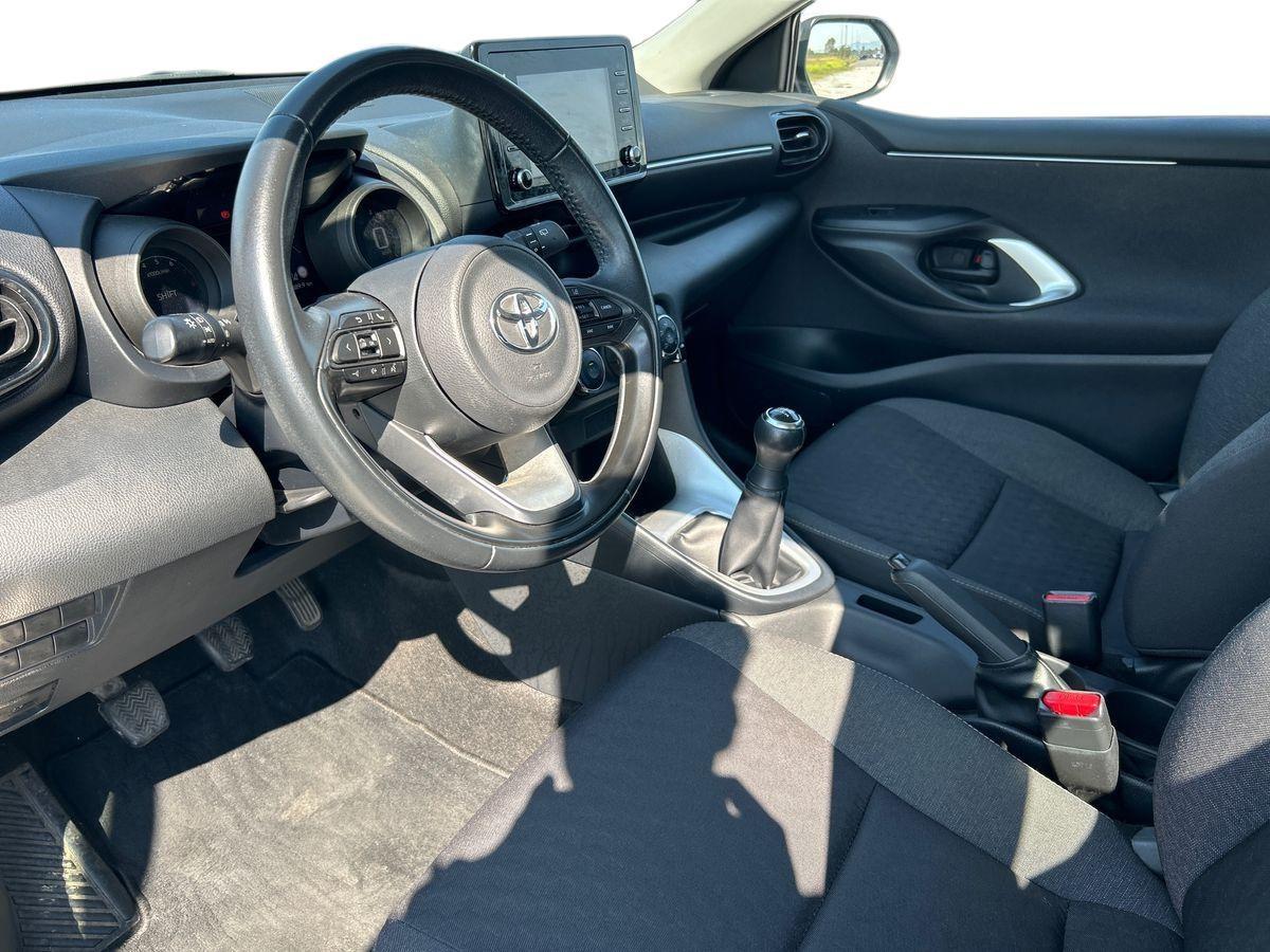 TOYOTA Yaris IV 2020 - Yaris 1.0 Trend