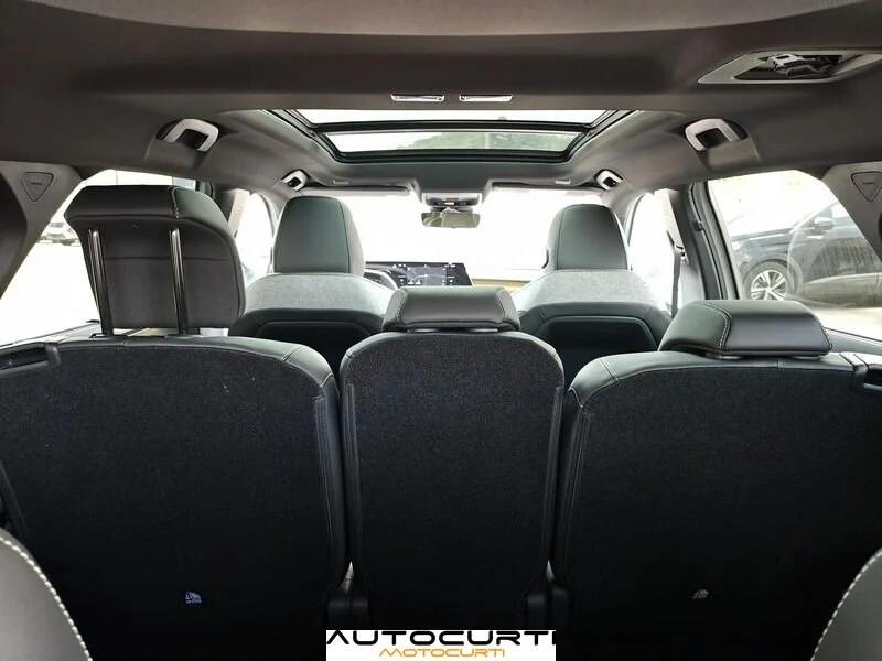 Peugeot 5008 Hybrid 136 e-DCS6 GT