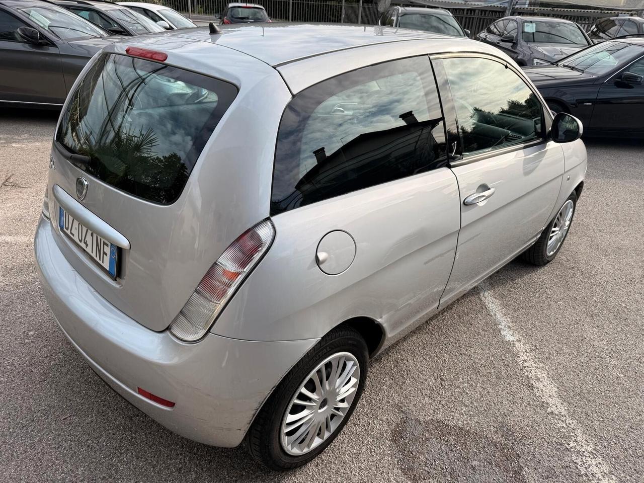 Lancia Ypsilon 1.2 Argento
