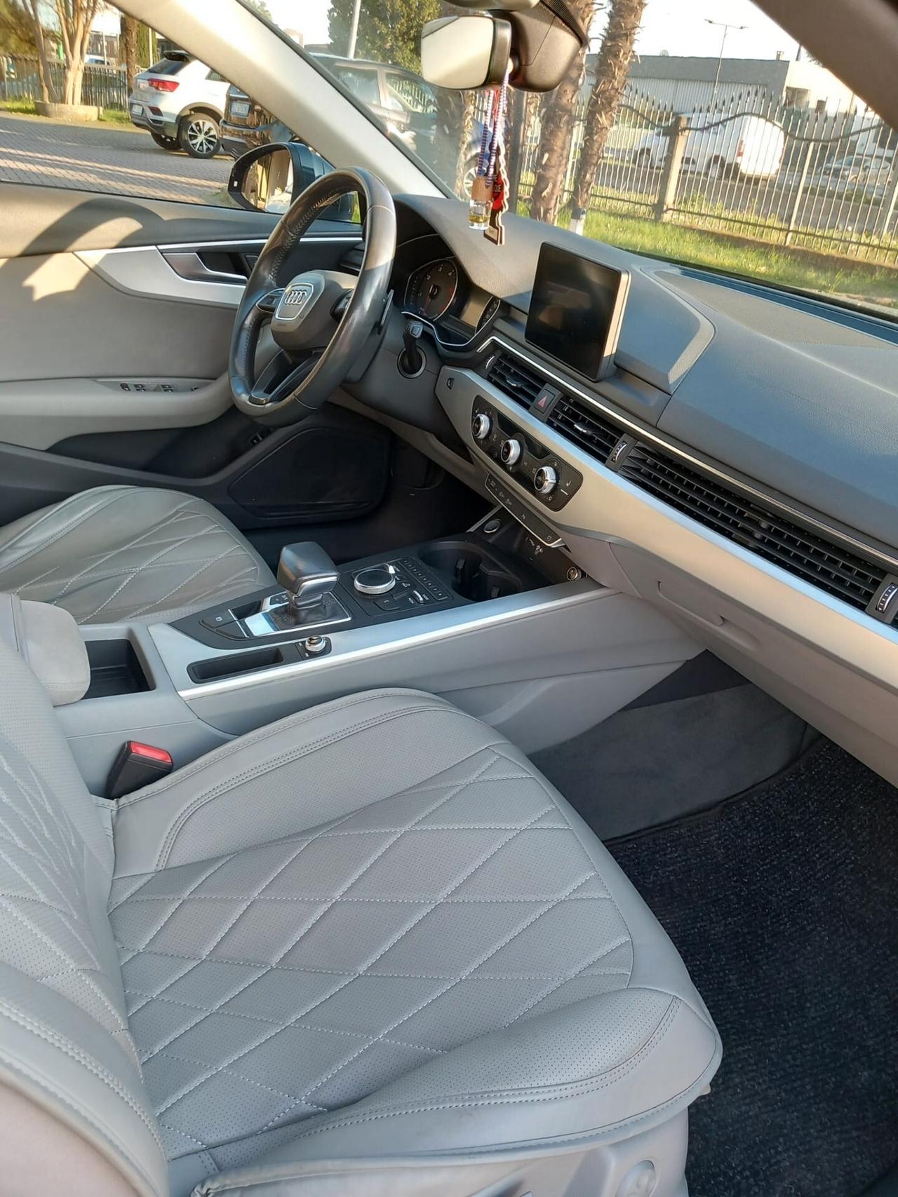 Audi A4 2.0 TDI 150 CV S tronic Business