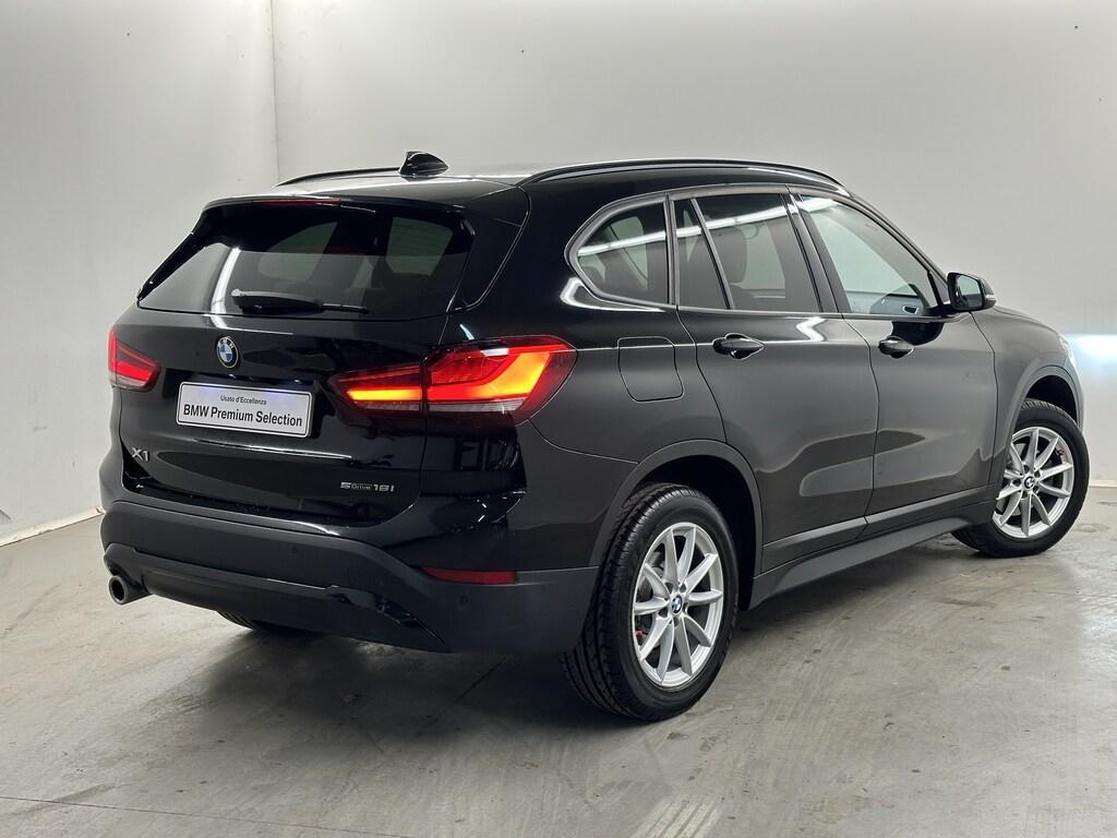 BMW X1 18 i Advantage sDrive