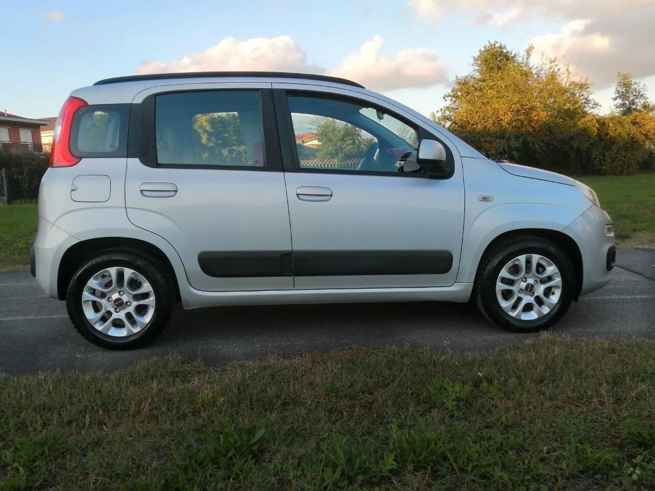 Fiat Panda 1.2 Lounge 5 posti