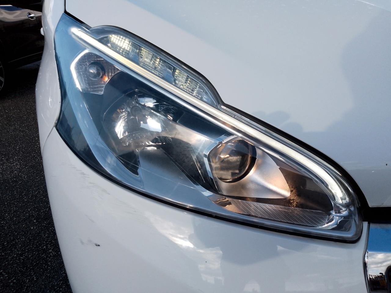 Peugeot 208 BlueHDi 75 5 porte Allure