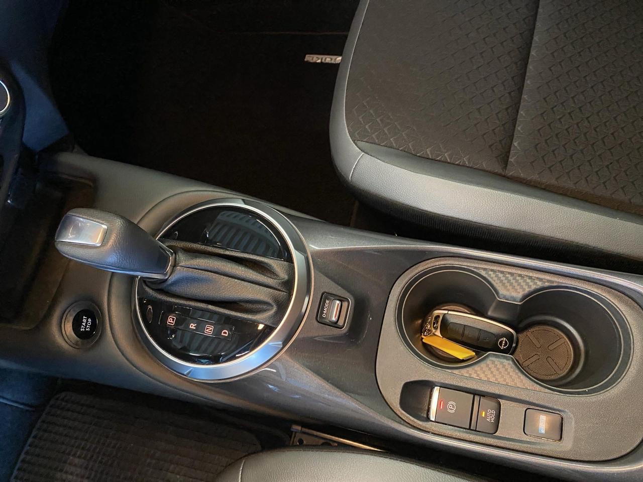Nissan Juke 1.6 hev N-Connecta