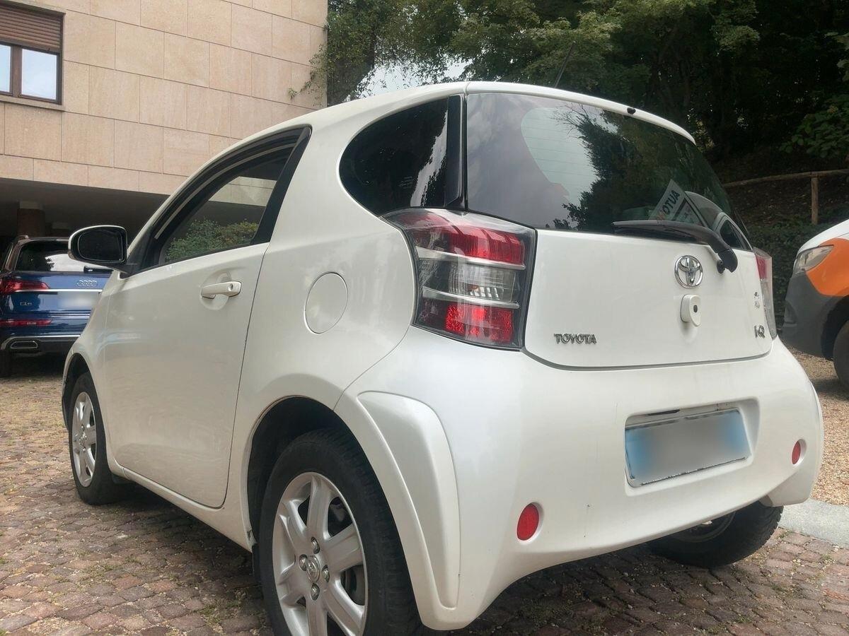 Toyota iQ 1.0 Sol