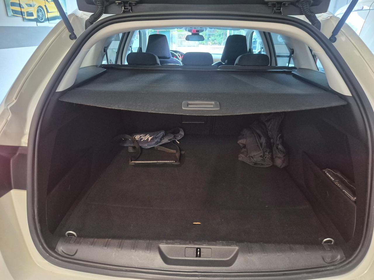 Peugeot 308 BlueHDi 130 S&S SW Allure
