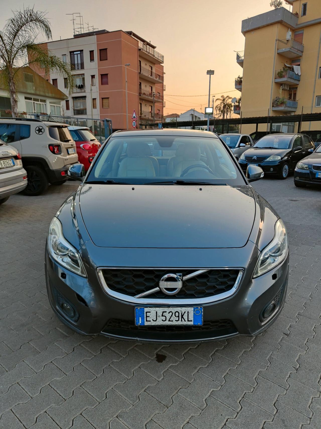 Volvo C30 D2 Summum 1.6 diesel x neopatentati