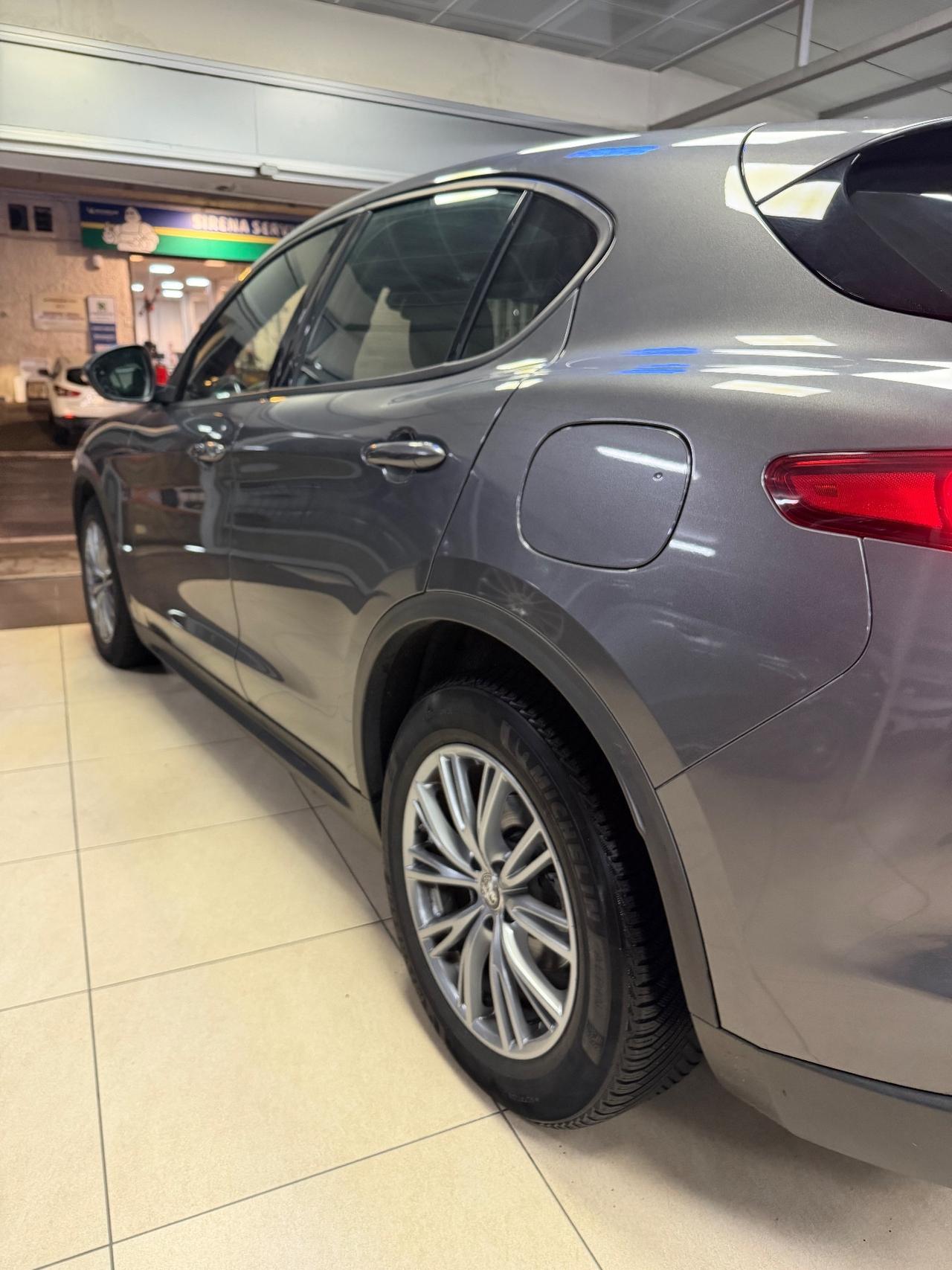 Alfa Romeo Stelvio 2.2 Turbodiesel 160 CV AT8 RWD Sprint 2022