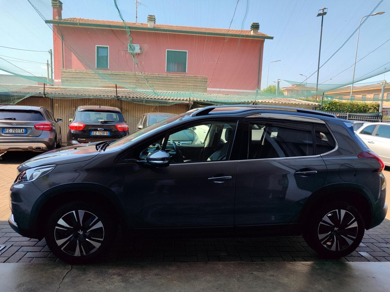 Peugeot 2008 PureTech 82 S&S Allure