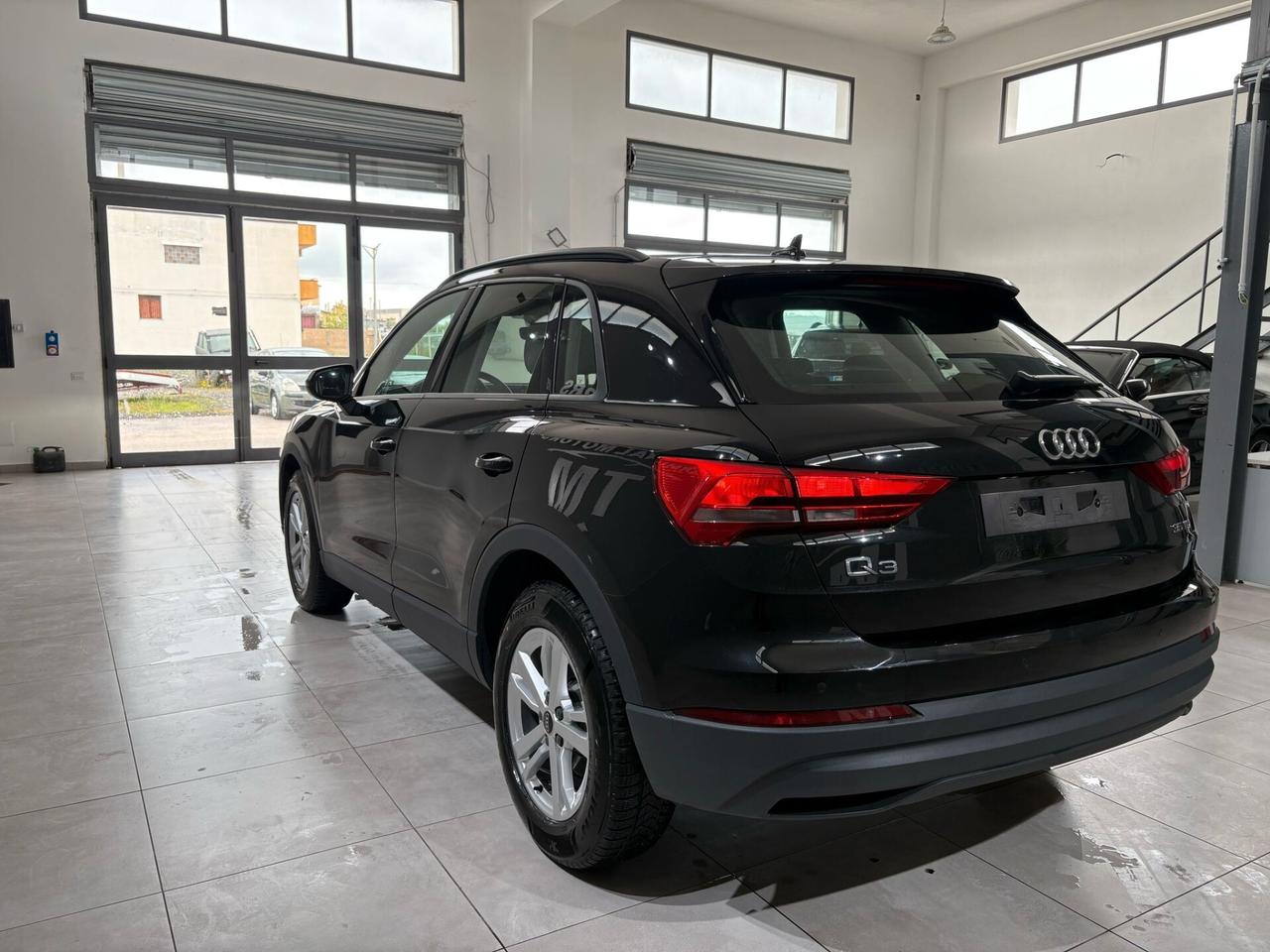 Audi Q3 35 TDI S tronic Business Advanced