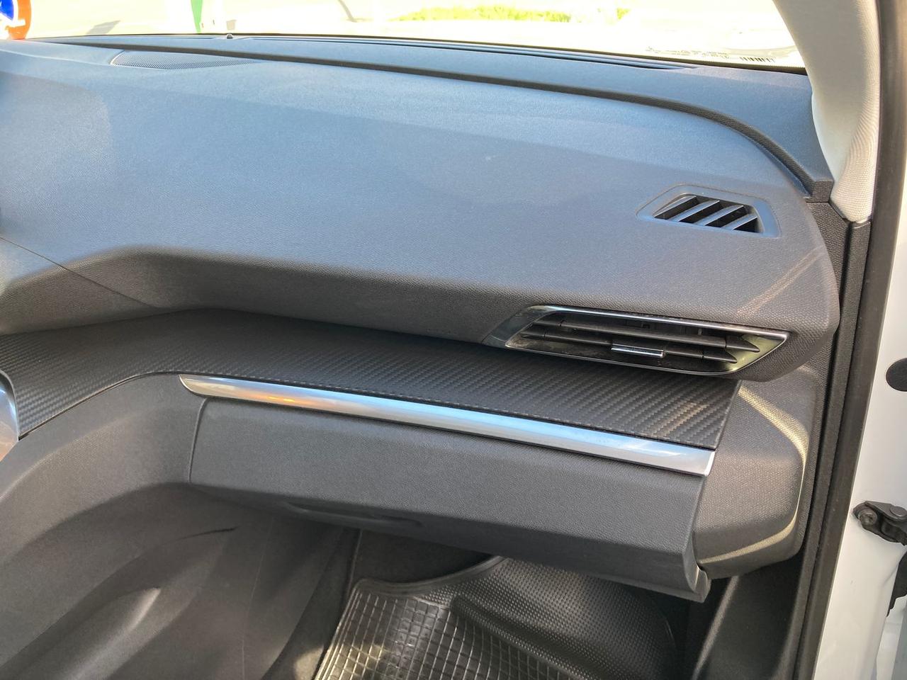 Peugeot 3008 1.5 Blue HDI 130 A #7043