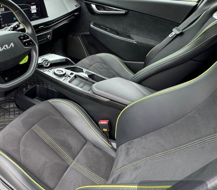Kia EV6 Dual Motor AWD GT - 585 CV
