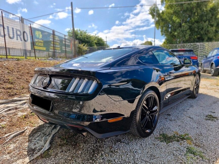 Ford Mustang Fastback 2.3 EcoBoost