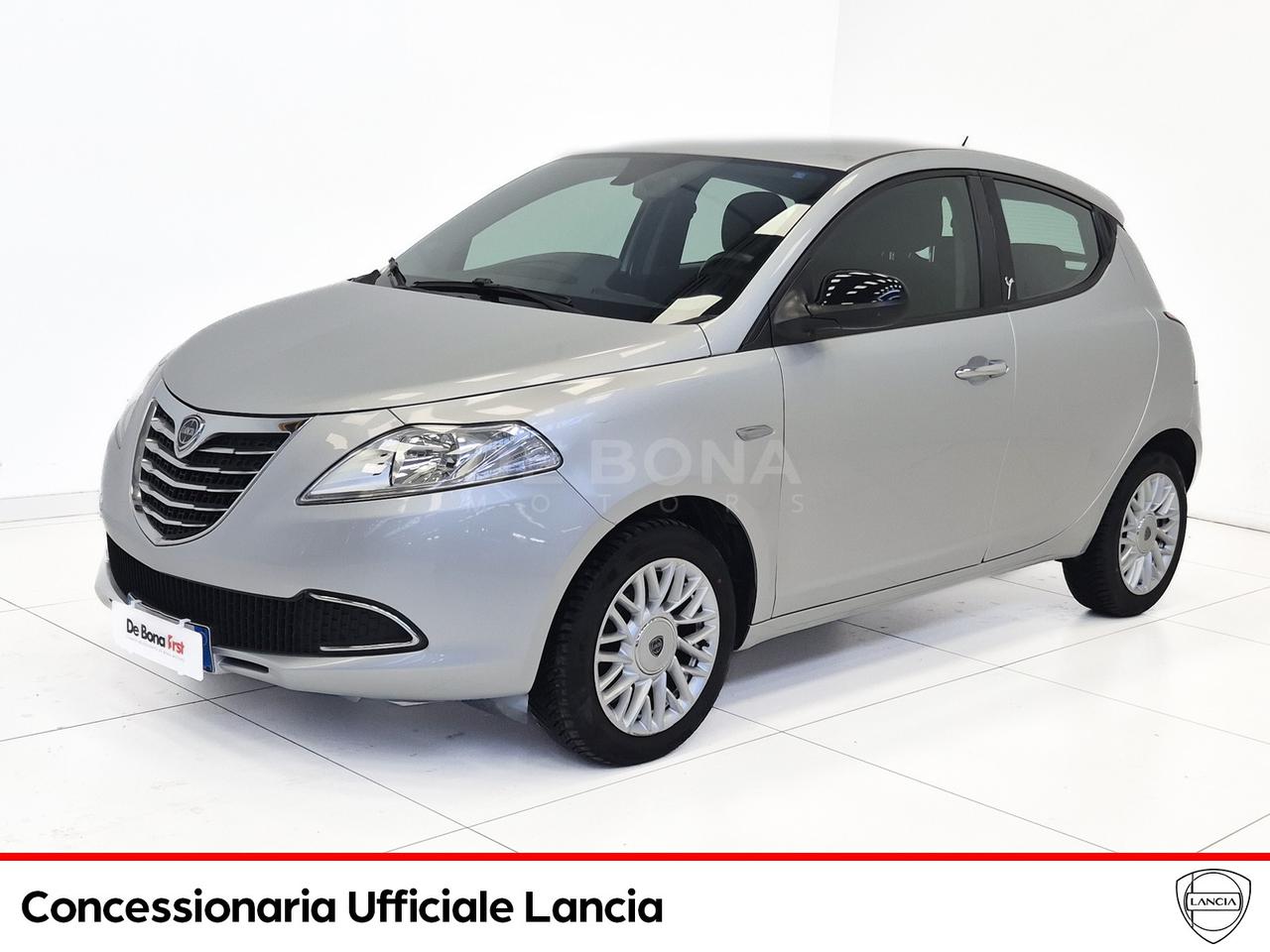 Lancia Ypsilon 1.2 8v silver c/clima 69cv