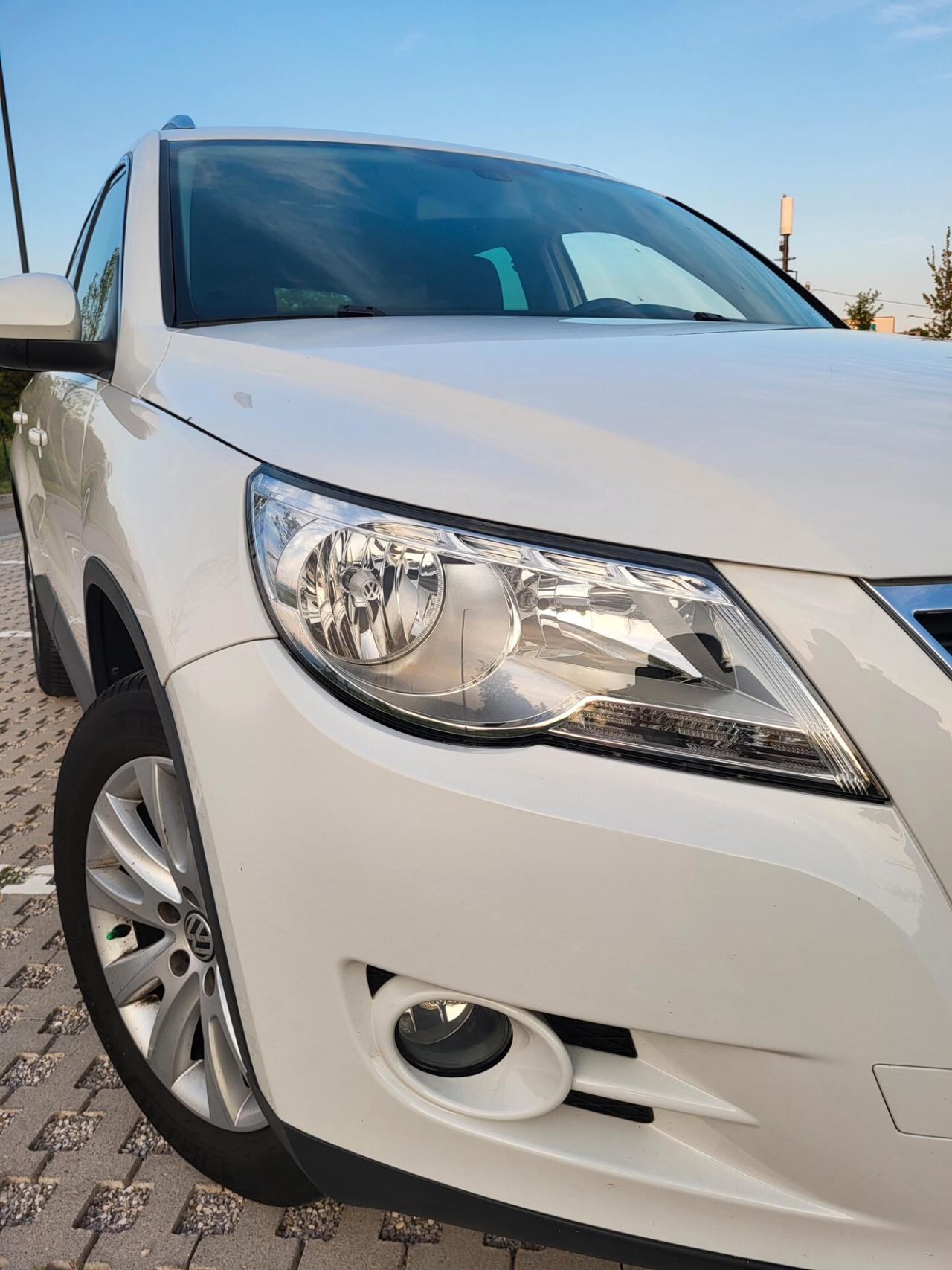Volkswagen Tiguan 2.0 16V TDI DPF Sport & Style (18°)
