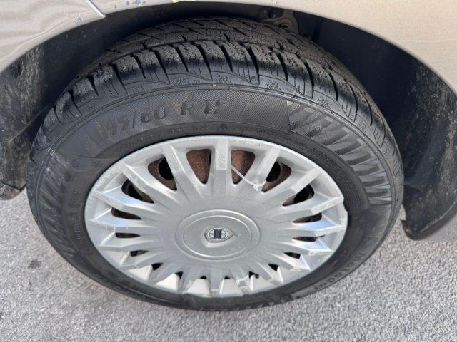 LANCIA MUSA 1.4 16V Gold EURO 5 SeS P.frau OK neopatentati