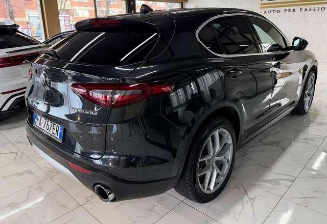 Alfa Romeo Stelvio Benzina 280Cv Tagliandi certificati