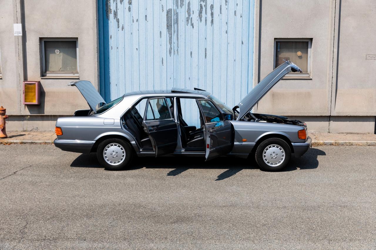 Mercedes-benz S 300 SE W126* Targa MI Originale* KM Certificati* Condizioni da Showroom!