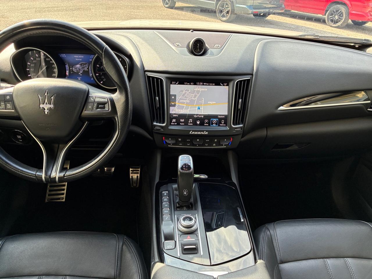 Maserati Levante 3.0 V6 Q4 Gransport MY2020