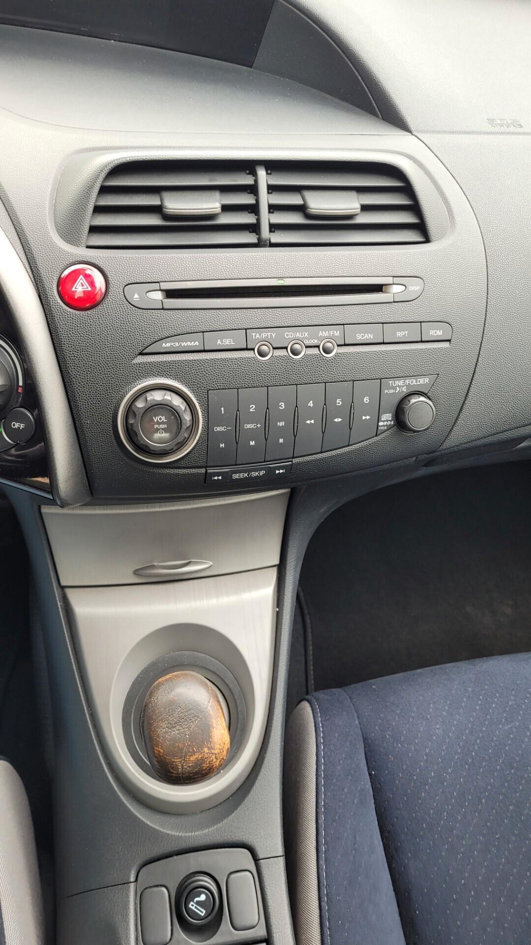 Honda Civic 2.2 i-CTDi 5p. Executive