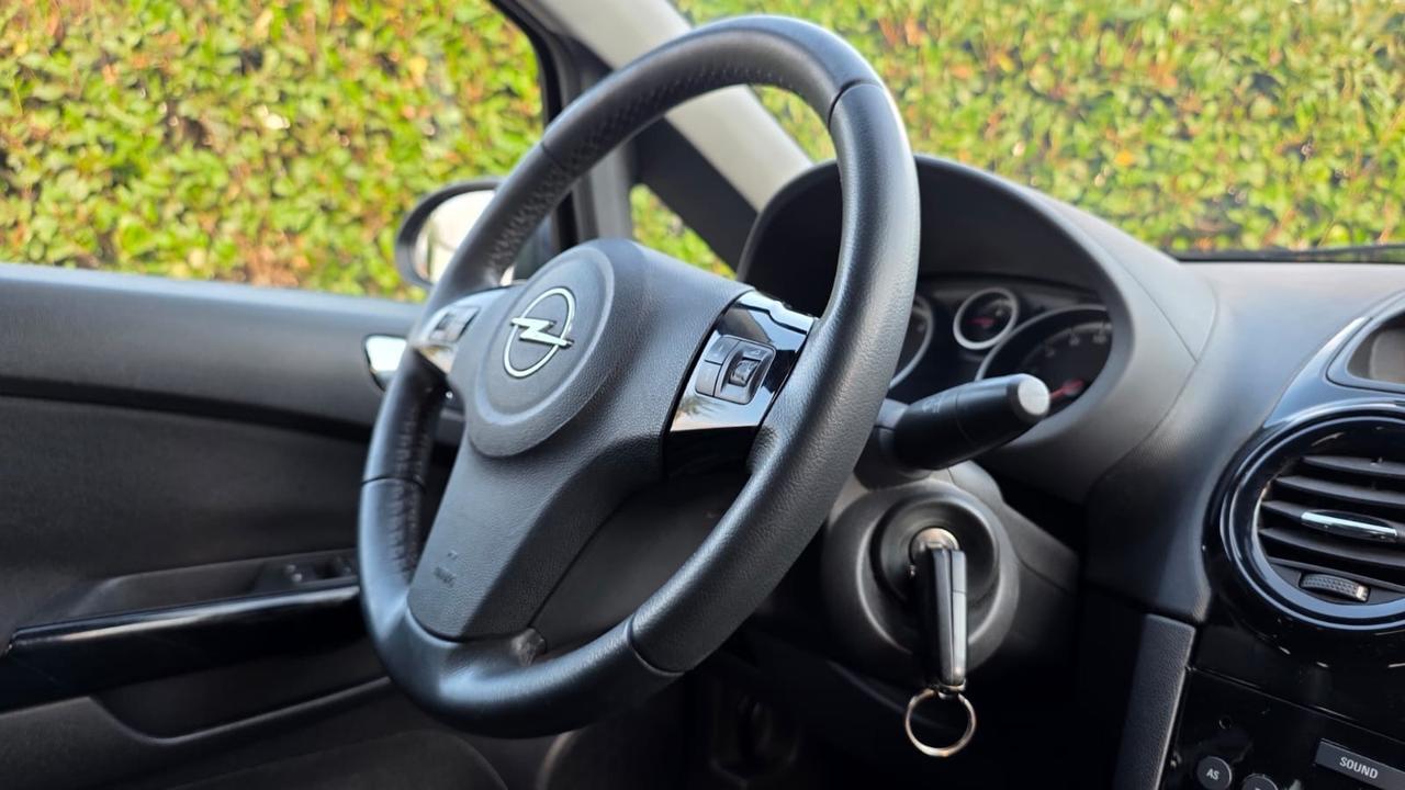 Opel Corsa 1.2 80CV 5 porte GPL-TECH