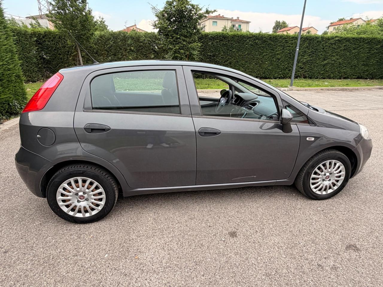 Fiat Punto 1.4GPL EURO6 2016 neopatentati 2500€